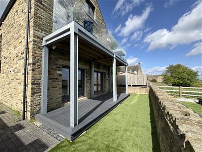 REAR GARDEN & SOLAR PANELS